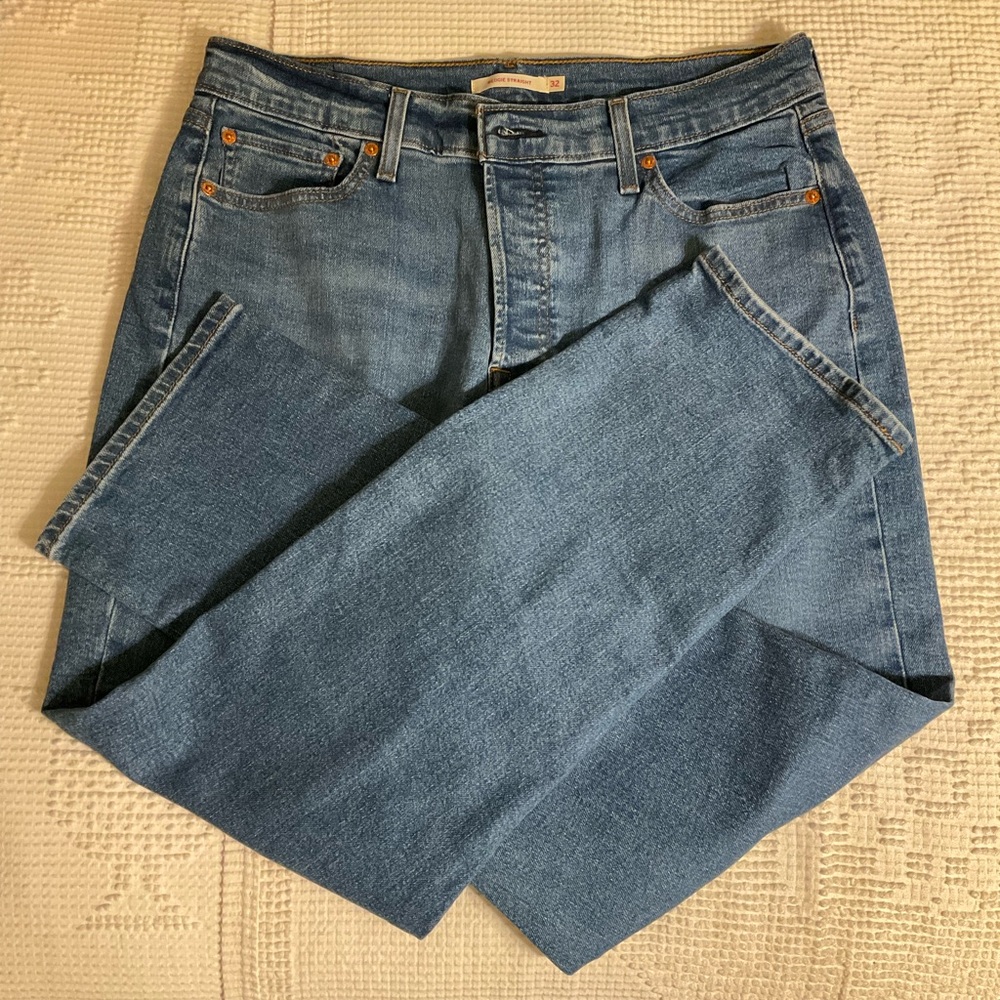 Women's Levi's Wedgie Straight Button Front Jeans